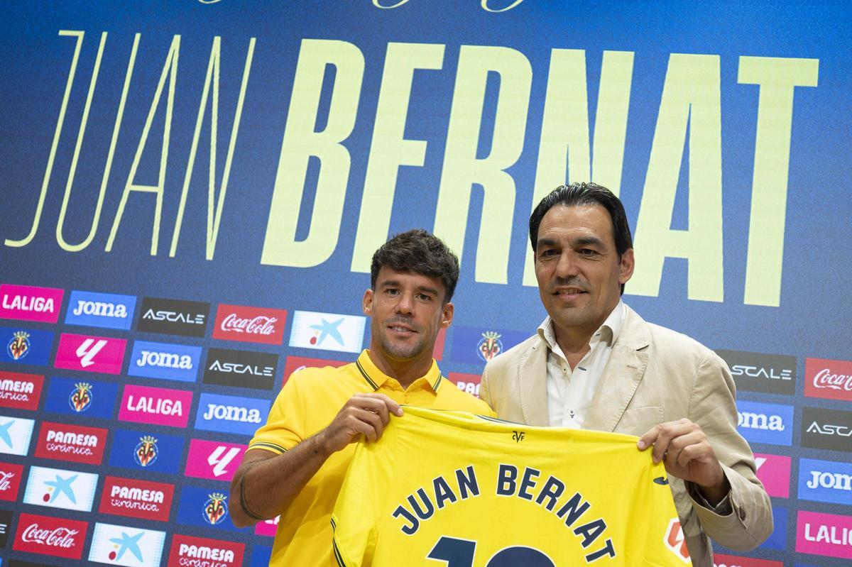 El Villarreal CF presenta al defensa valenciano Juan Bernat