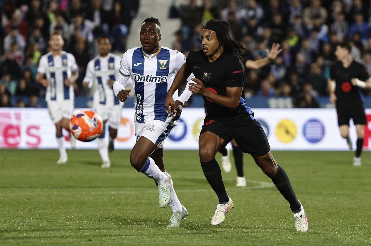 Diomande, contra el FC Barcelona