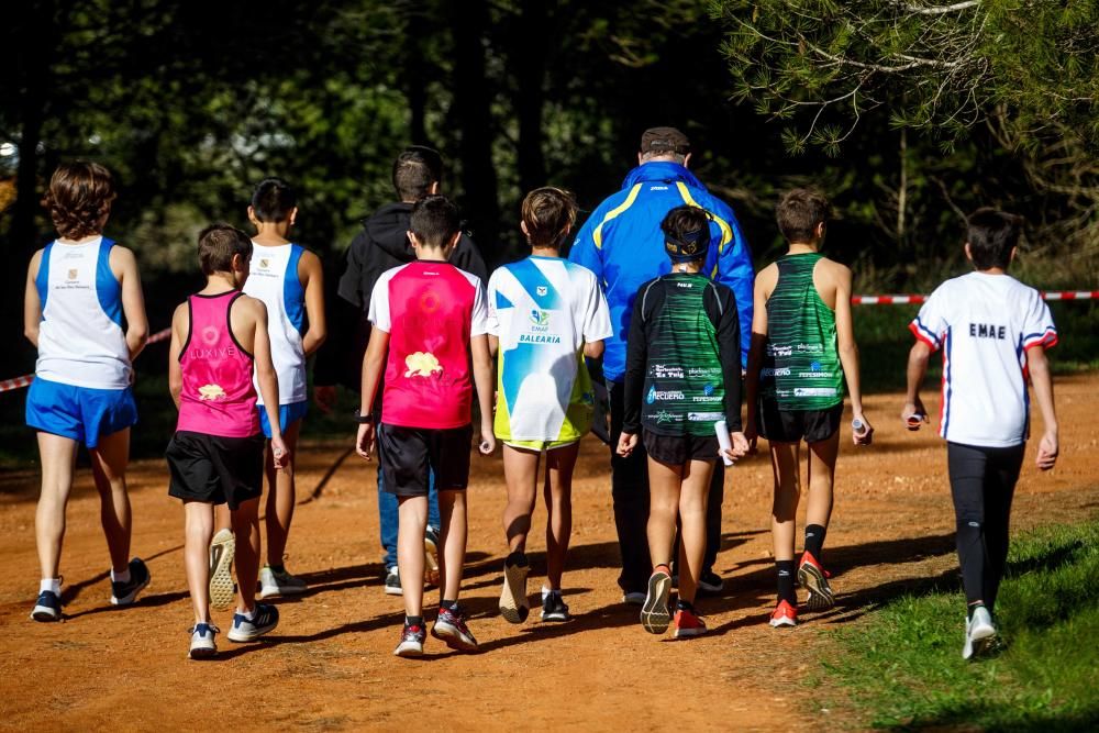 El circuito de cross de Buscastell acogió este sábado la primera prueba de campo a través de la temporada en Ibiza para categorías inferiores