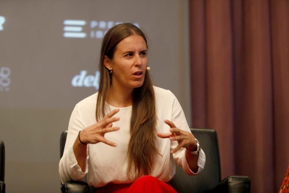 Debate entre Campeonas en el tercer Foro 25 años de SUPER, en imágenes