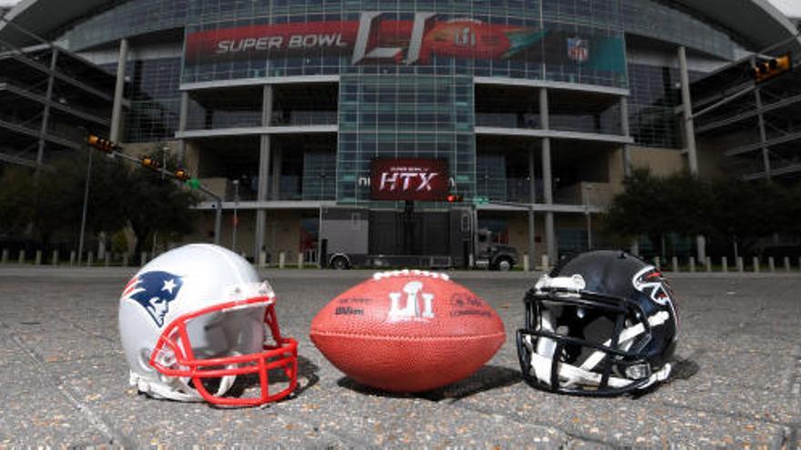 New England Patriots y Atlanta Falcons pelean por la Super Bowl LI