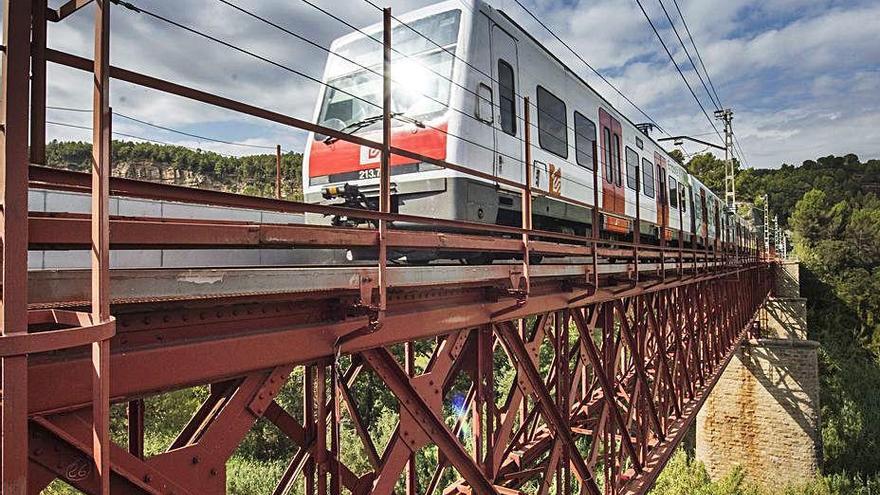 Sant Vicenç obre l’exposició sobre Ferrocarrils