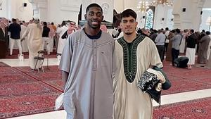 Abde y Dembélé celebran el final del Ramadán