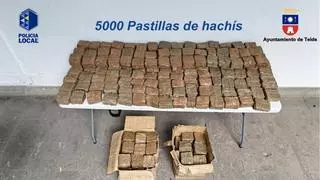 Encuentran dos contenedores de basura con 5.000 pastillas de hachís en Telde