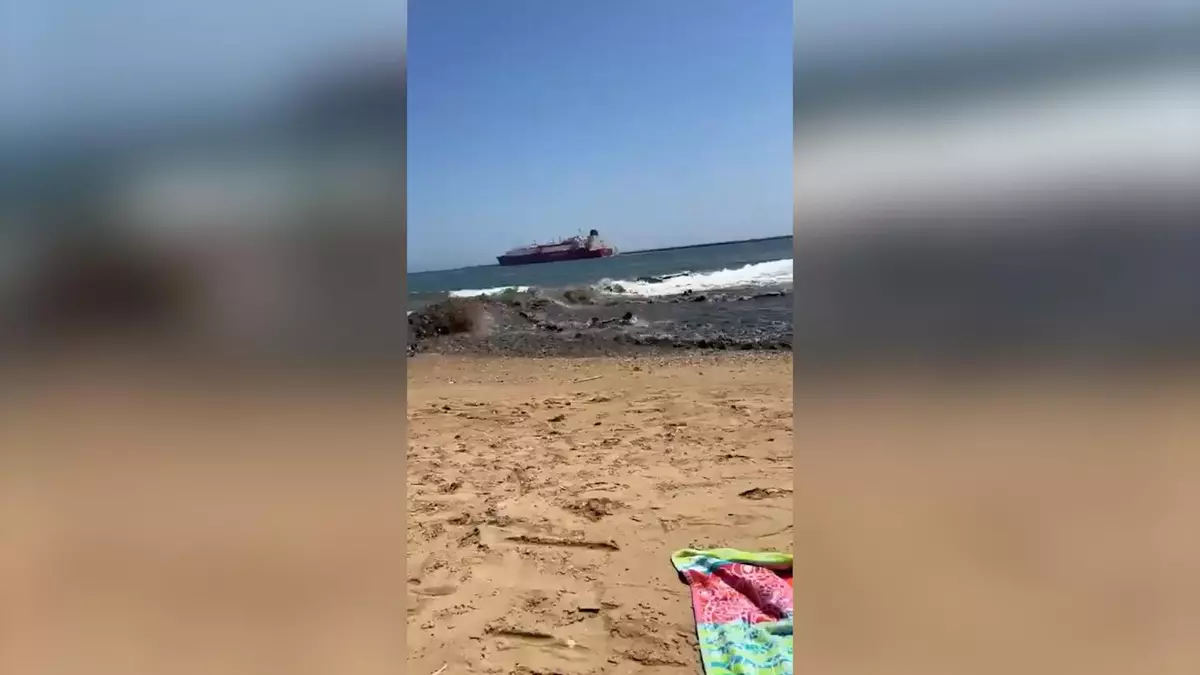 Un barco provoca una ola con sedimentos hiriendo a varios bañistas en Mazagón