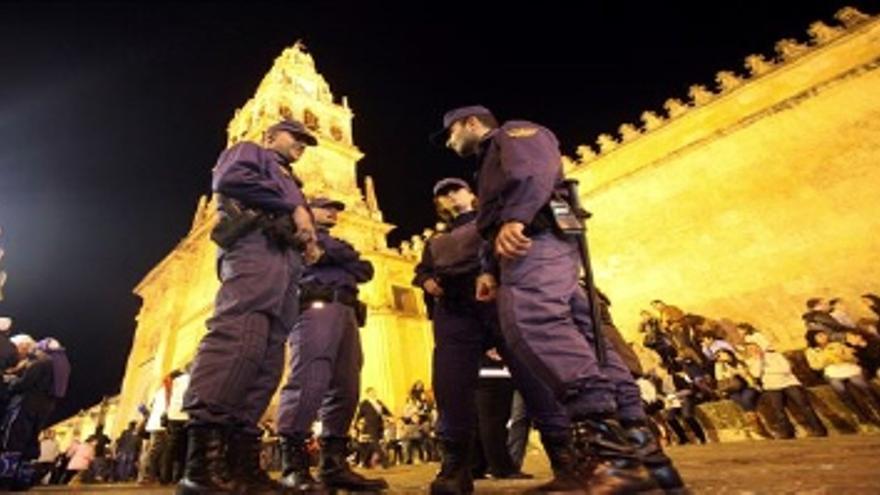 Grave incidente en la Mezquita por un rezo organizado de musulmanes