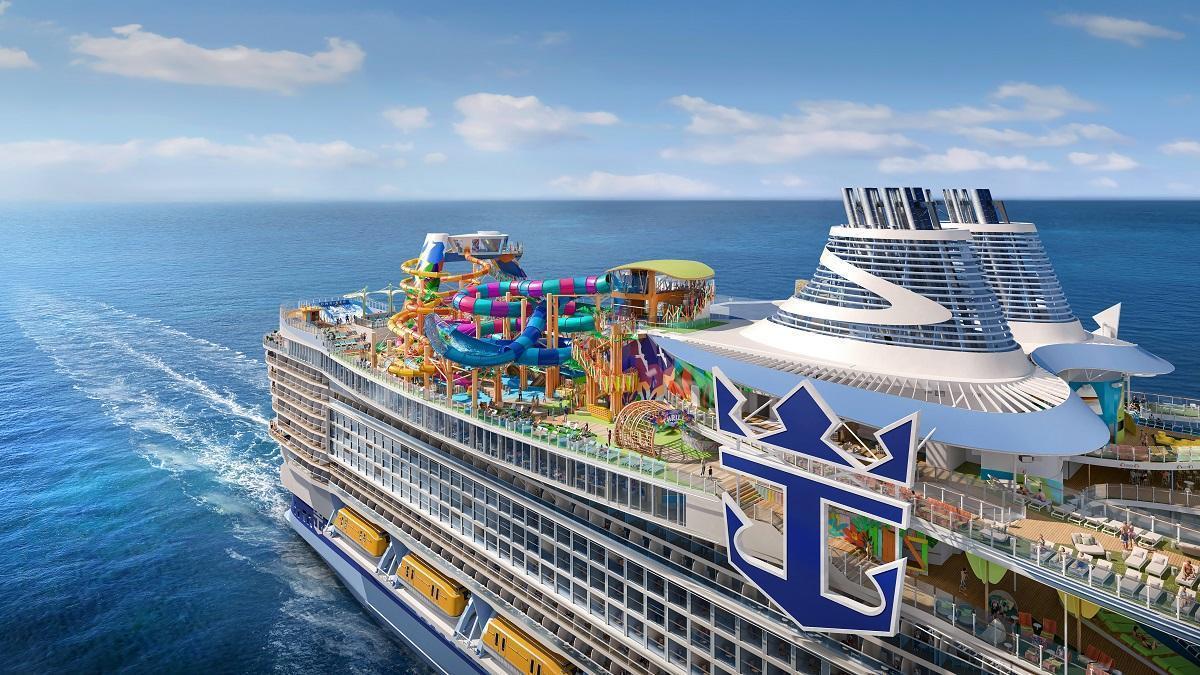 El Legend of the Seas atraca en Málaga: así es por dentro uno de los cruceros más grandes del mundo