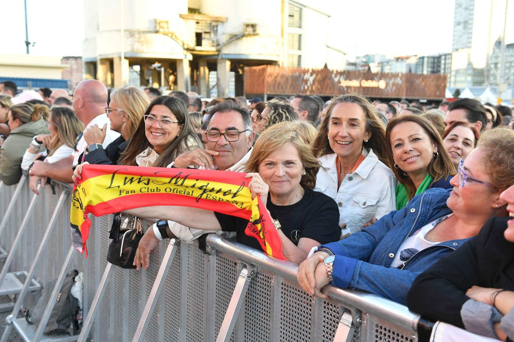 Luis Miguel alarga su leyenda en A Coruña