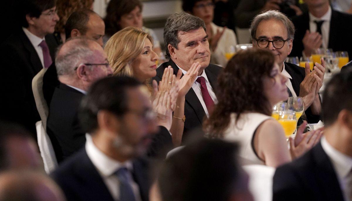 Los ministros del Gobierno, José Luis Escrivá y Yolanda Díaz.