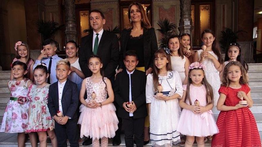 Las fiestas patronales de Santa Cruz celebrarán una gala infantil para elegir a la maga o el mago entre  17 participantes (4 niños y 13 niñas).