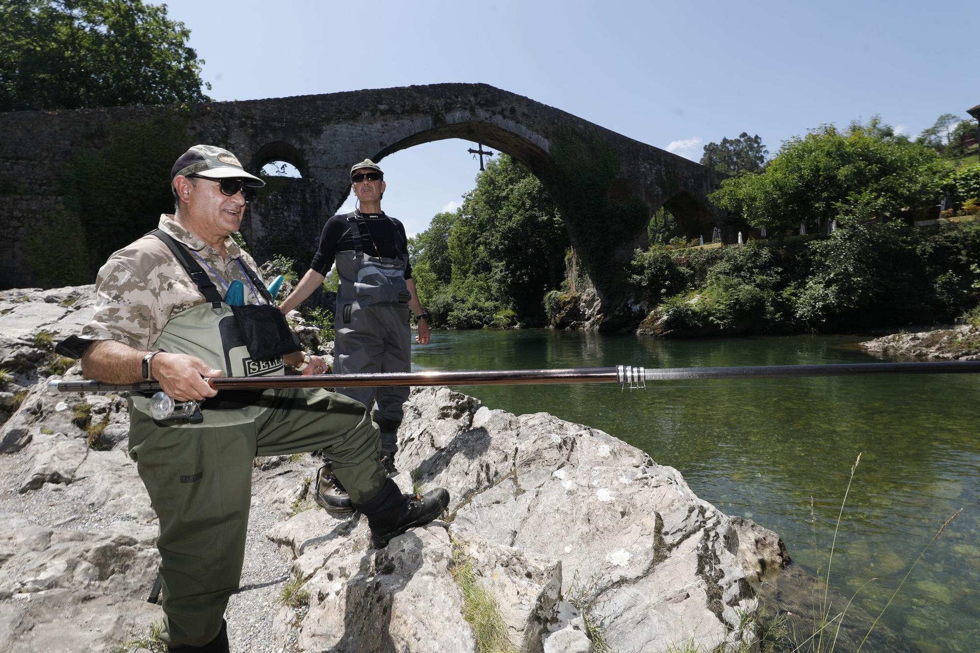 Temporada del salmón en Asturias: último día de pesca con cebo