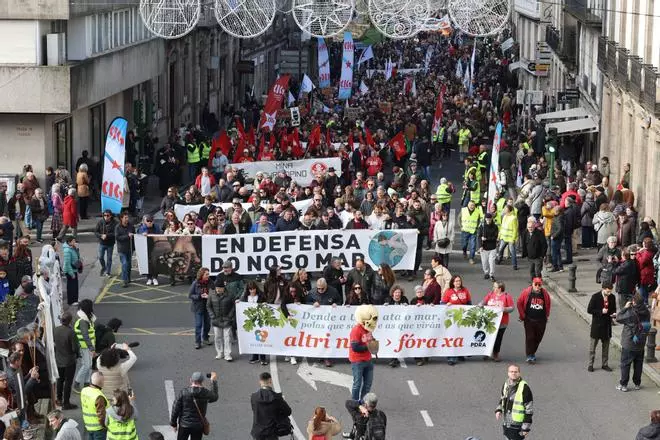 Manifestación en Santiago en contra del proyecto de Altri en Palas de Rei: así está transcurriendo