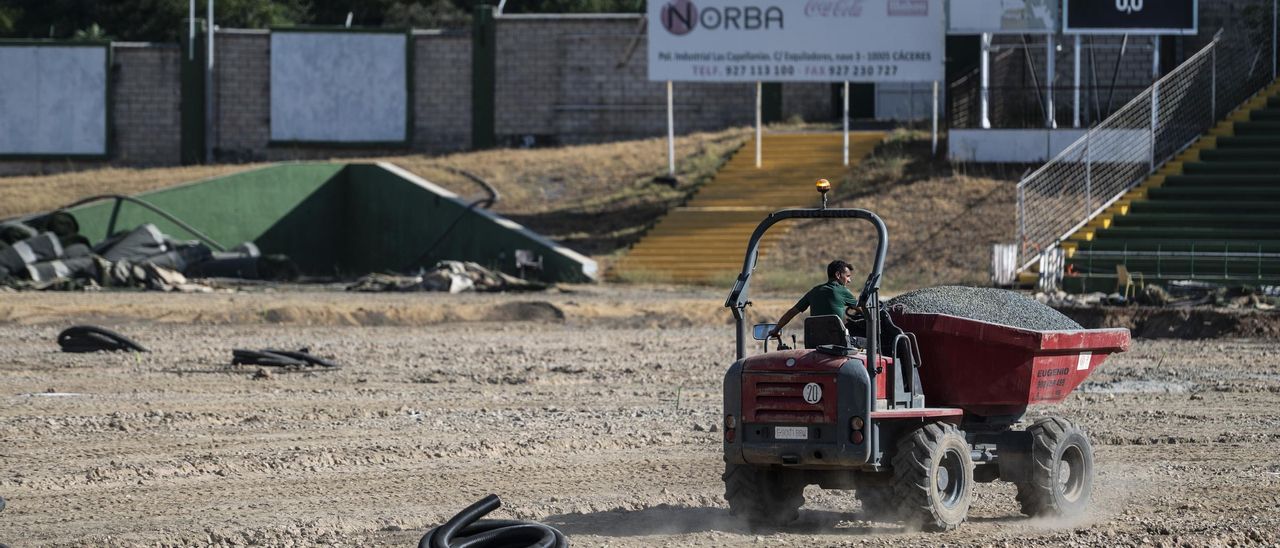 Estado de las obras del estadio Príncipe Felipe de Cáceres