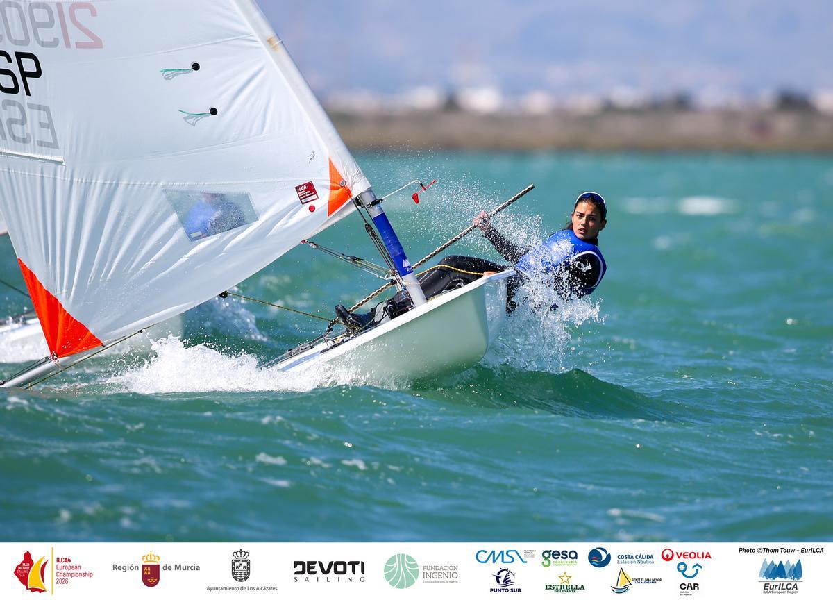 Para el Club Náutico Santa Pola, el deporte náutico es también formación, salud, convivencia y educación ambiental.