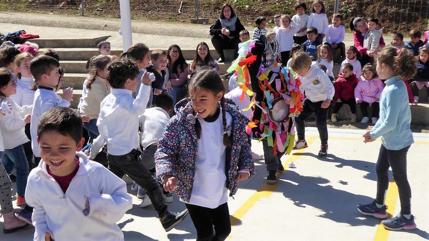 El colegio El Llano de Monesterio mantendrá su número de alumnos el próximo curso