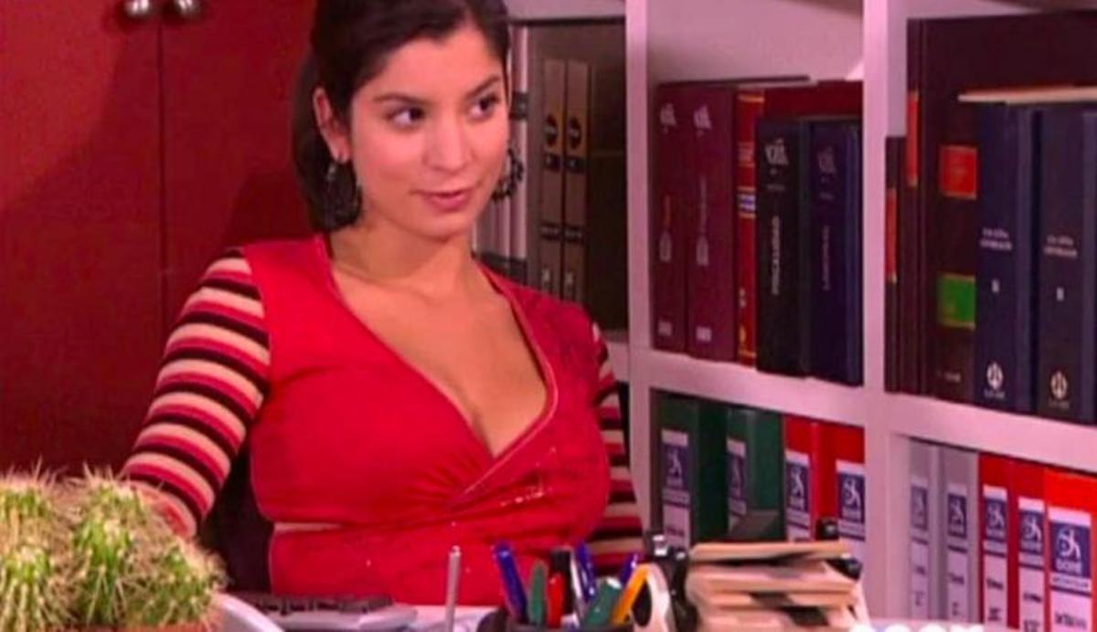 Sofía Nieto, Natalia Cuesta en 'Aquí no hay quien viva'