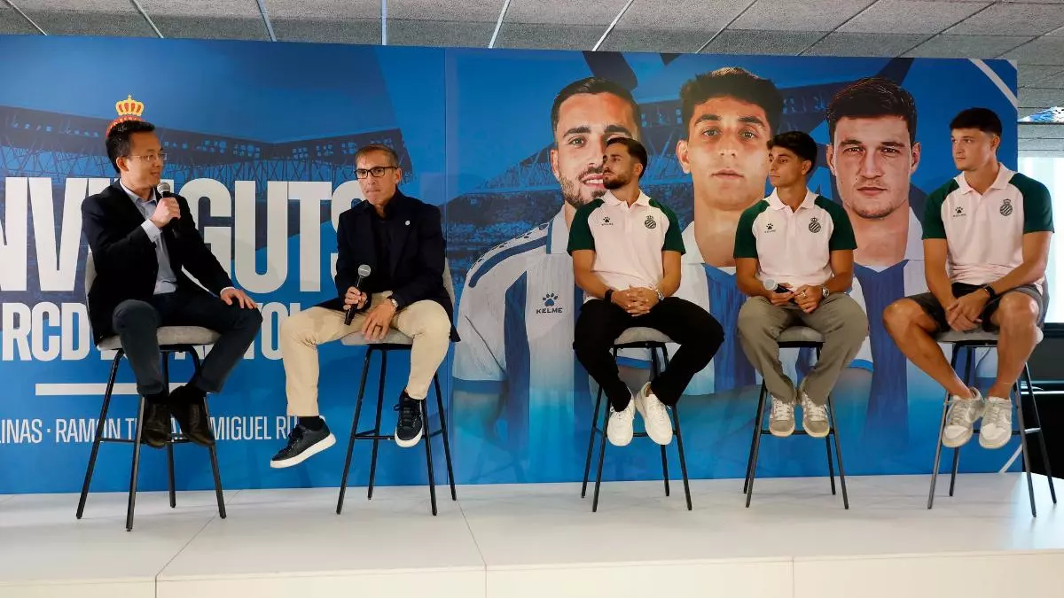 Salinas, Miguel Rubio y Terrats ya son pericos: "Ser del Espanyol es inexplicable"