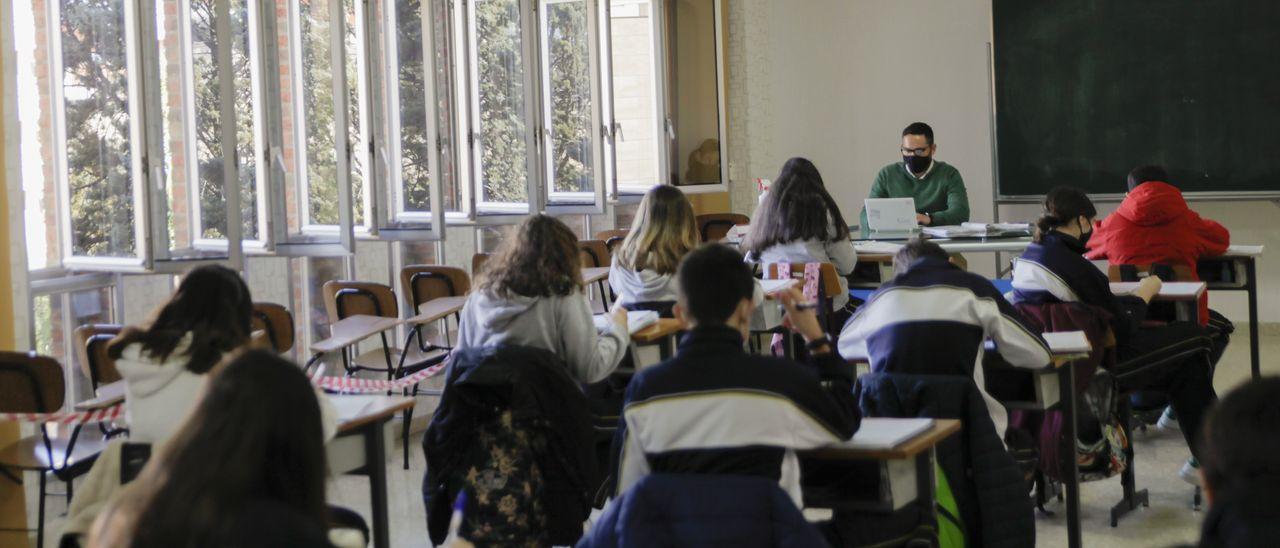 Alumnos en una clase