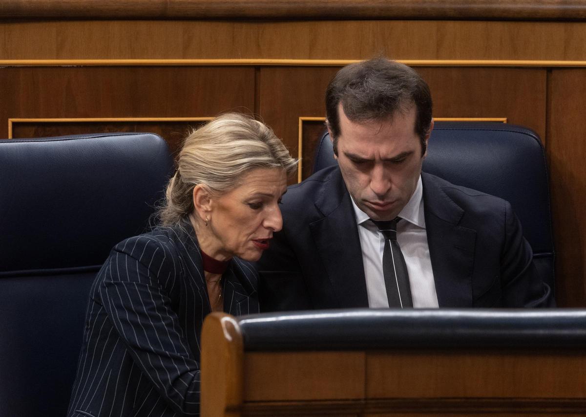 La vicepresidenta segunda y ministra de Trabajo, Yolanda Díaz y el ministro de Economía, Carlos Cuerpo.