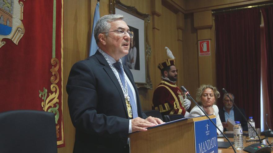 Cooperar con los concellos y luchar contra la despoblación y los incendios, entre las metas del presidente