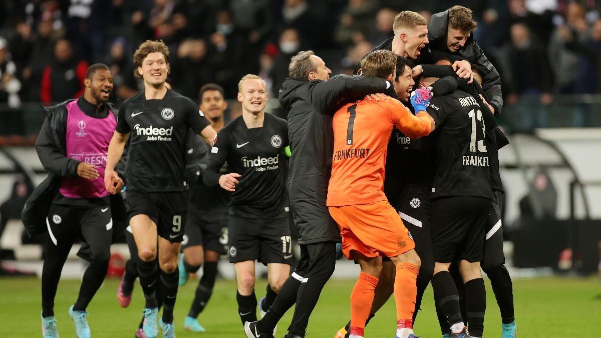 El Eintracht, celebrando su pase a cuartos de la Europa League ante el Betis