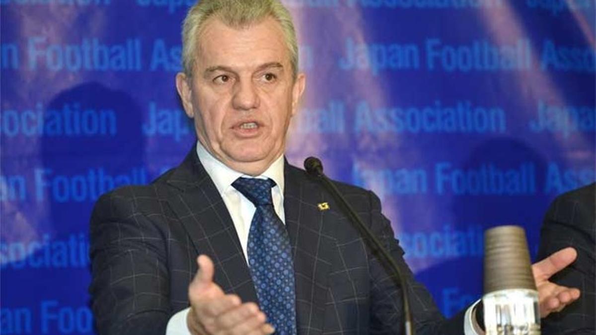 Javier Aguirre durante su presentación como seleccionador de Japón