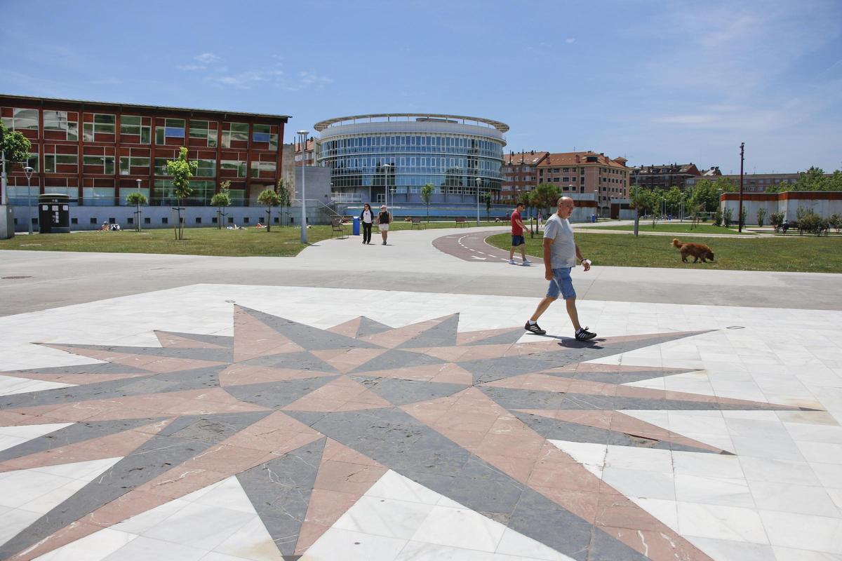 El paseo de la playa del Arbeyal.