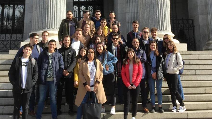 Visita de la Universidad de Elche a la Bolsa