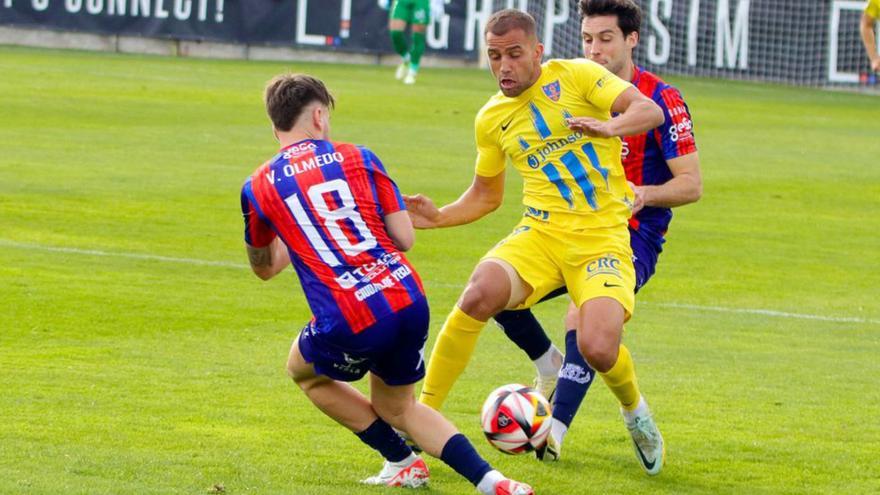 Los equipos murcianos de Segunda RFEF, entre el ascenso y el descenso