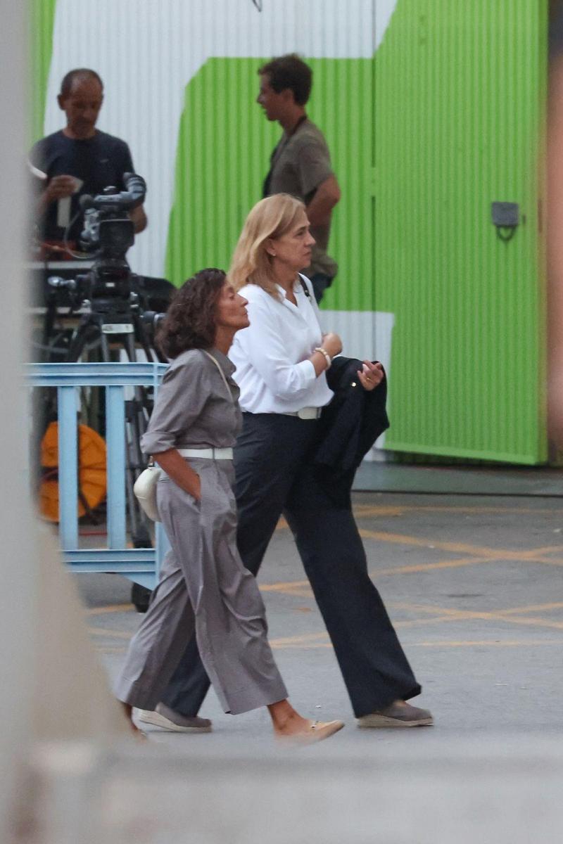 LOOK INFANTA CRISTINA | El look de la infanta Cristina, un mix de