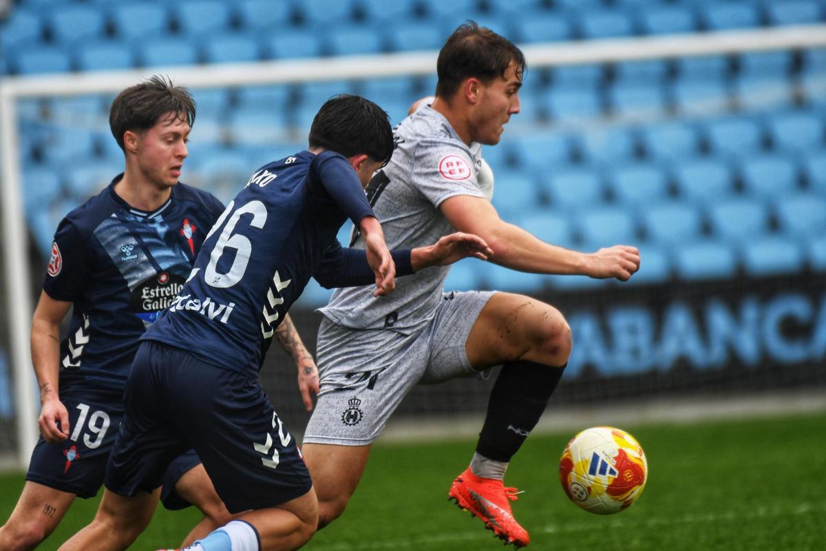 EN IMÁGENES: Así ha sido el partido entre el Avilés y el Celta Fortuna
