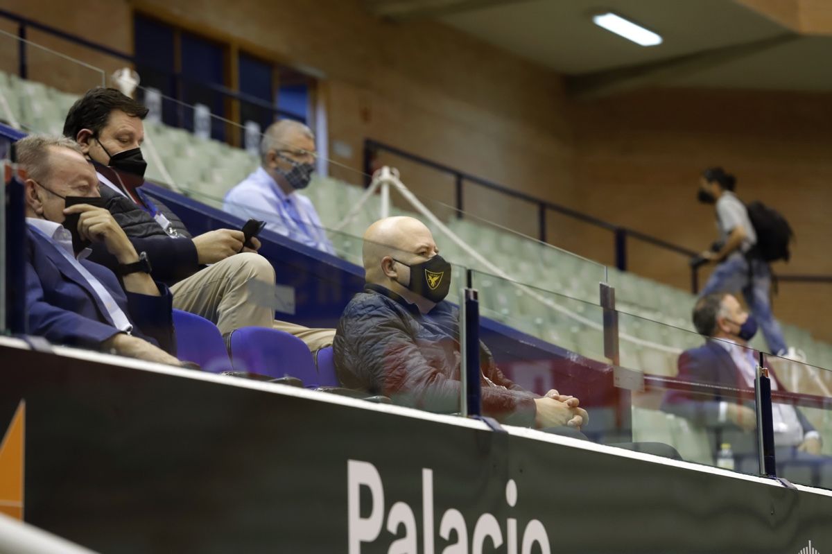 El UCAM Murcia se frena ante el Valencia Basket (66-80)