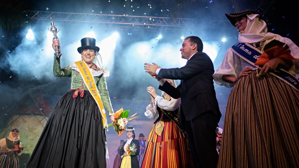 Proclamación de la reina de las Fiestas de Mayo de 2019 que este año dará paso a su sucesora, tres años después.