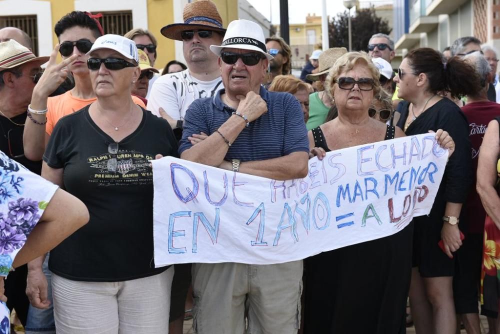 Protestas por el estado del Mar Menor en Los Nieto