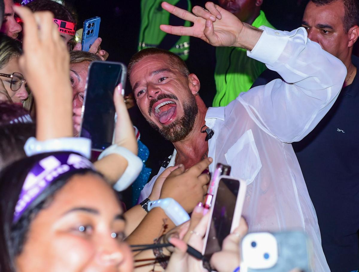 Ricky Martin sigue al pie del cañón a sus 54 años