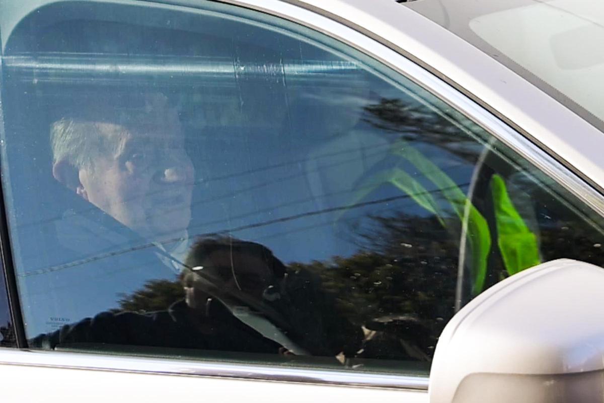 Juan Carlos I, a su llegada el martes a Sanxenxo, en el coche de Pedro Campos