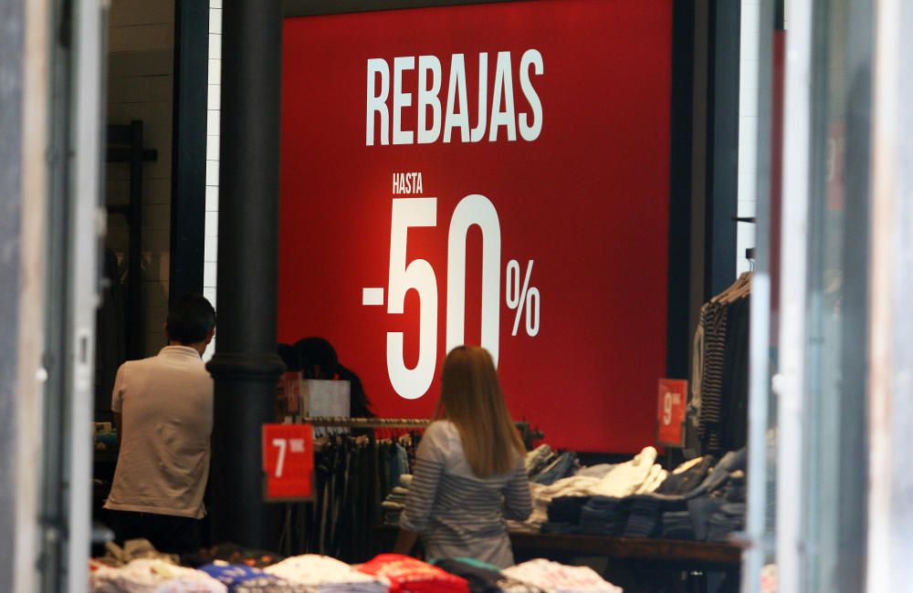 Domingo de rebajas en Málaga