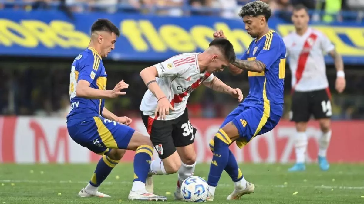 Barça y Madrid muy atentos al superclásico de Mastantuono