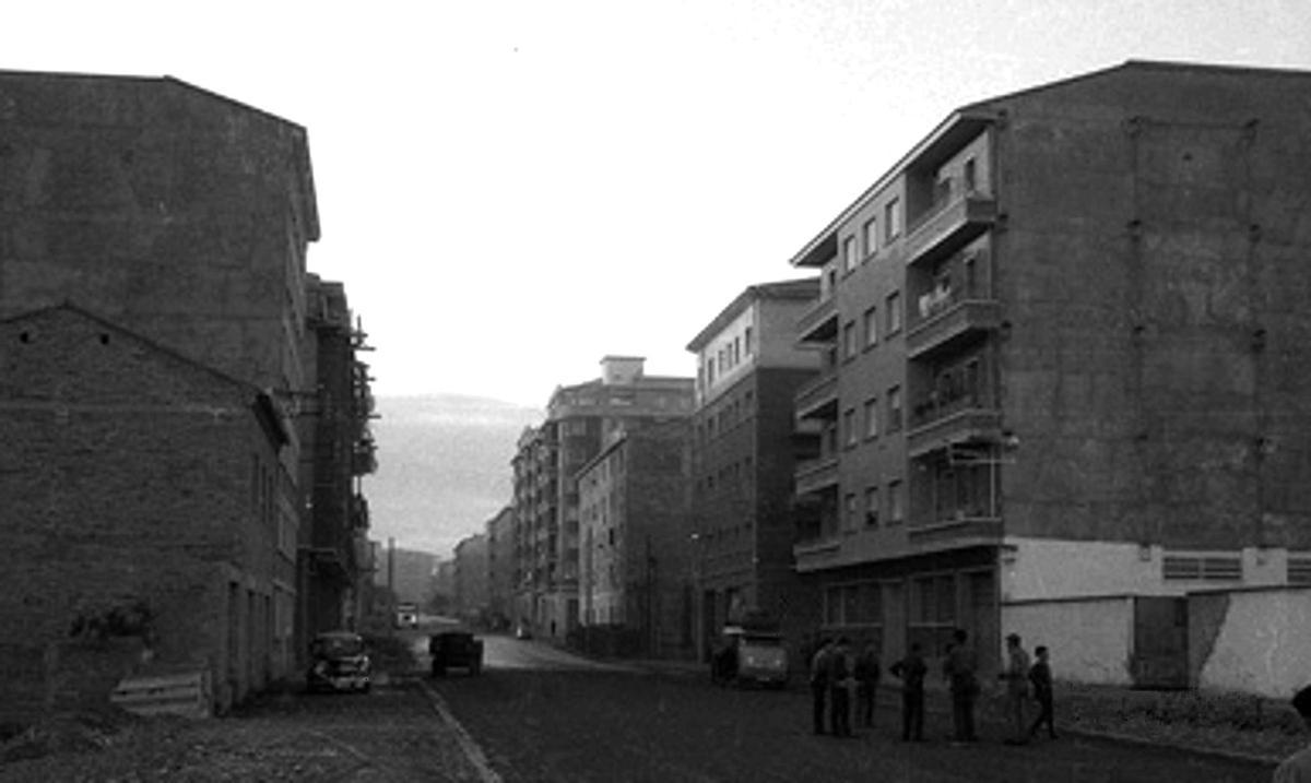 La avenida, sin terminar, en 1962