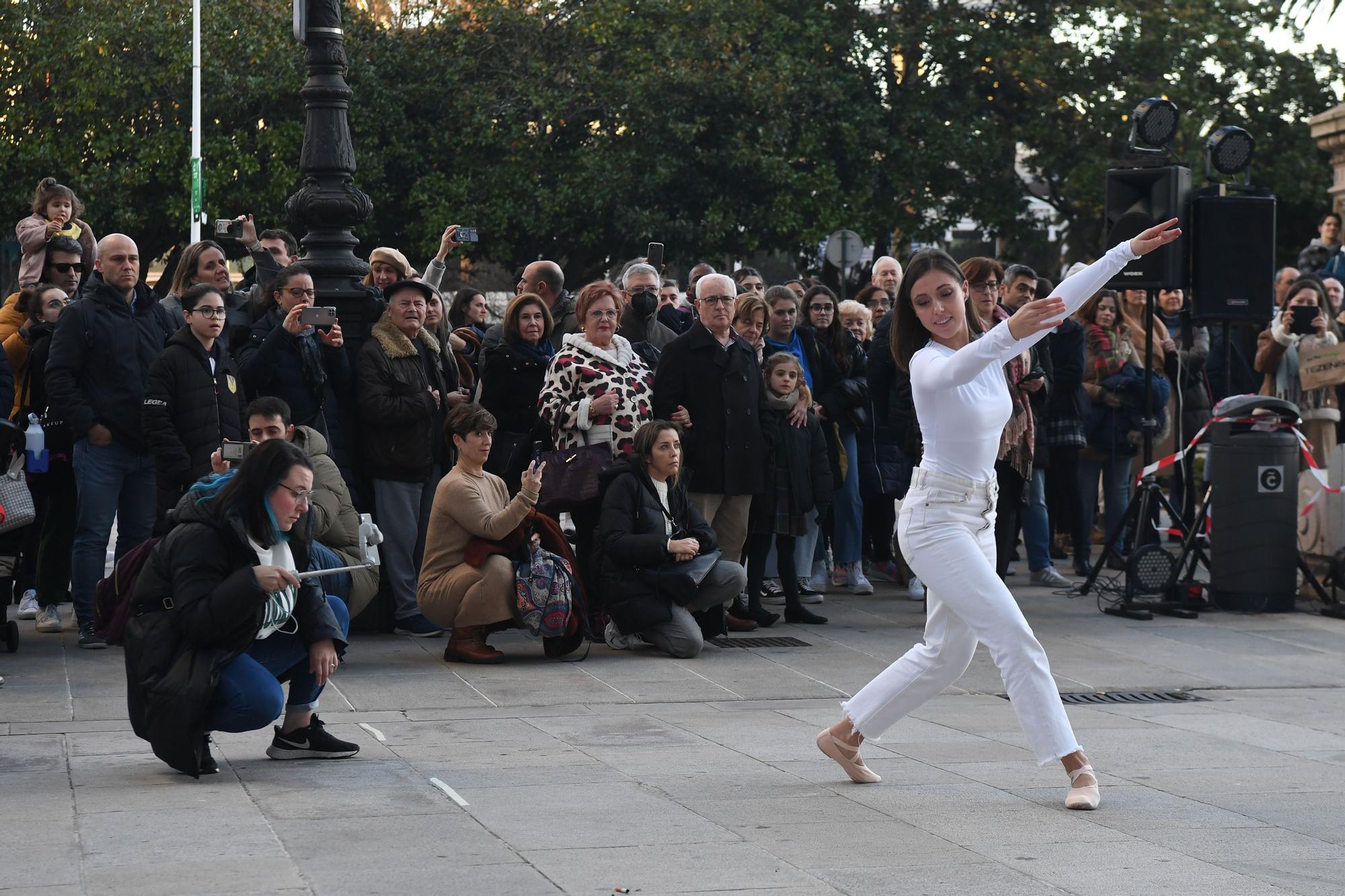 Performance 'Grande Obra, 100 años por la PAZ'