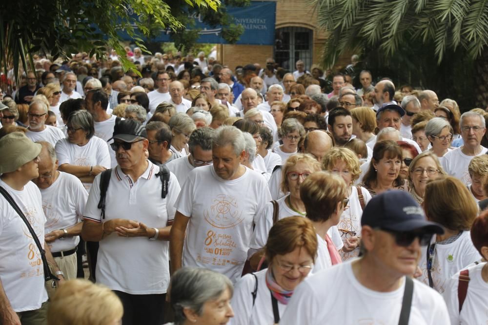 Paseo saludable por el Día Internacional de las Personas Mayores