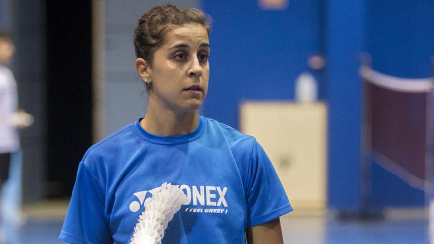 Carolina Marín pasa a semifinales tras remontar un juego en contra