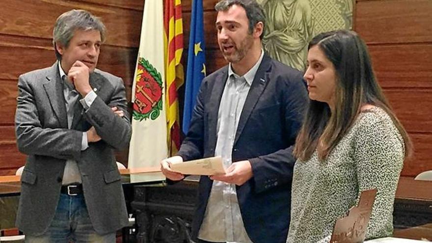 Rodríguez, Gonzàlez i Alarcón durant l&#039;entrega de premis