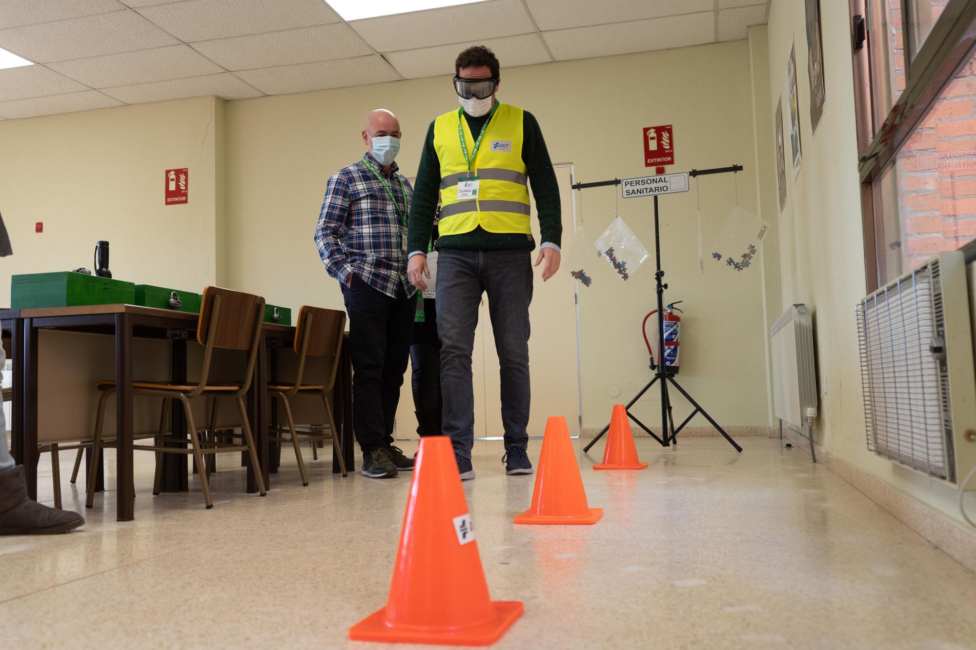 Una de las pruebas del scape room de la DGT de Zamora.