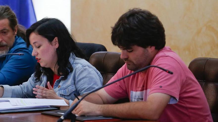 Sara Paz Suárez y David García Leis, en un Pleno