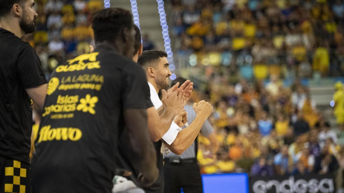 Jaime Fernández aprieta el puño durante el partido del domingo contra el Gran Canaria