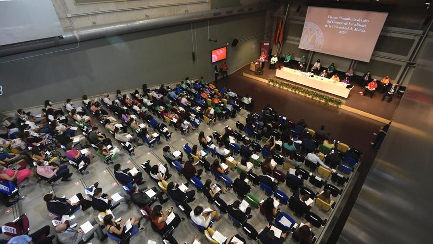 La UMU celebra la excelencia universitaria en el acto académico de Santo Tomás de Aquino