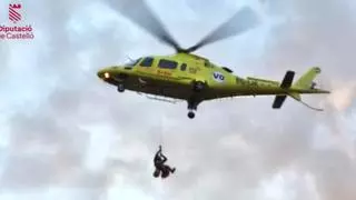 Doble accidente en Castellón: Rescatan en helicóptero a un motorista herido y excarcelan a un conductor