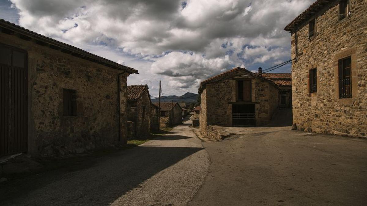 Vista de Santa María de Redondo, donde nació Gregorio de Mier y Terán.