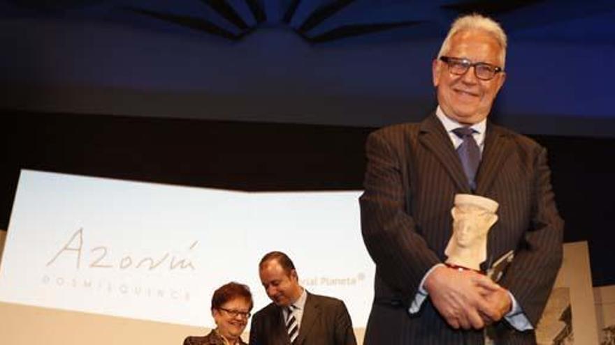 Fernando G. Delgado, tras recoger el premio